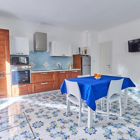 Seashell Apartment Minori Exterior photo