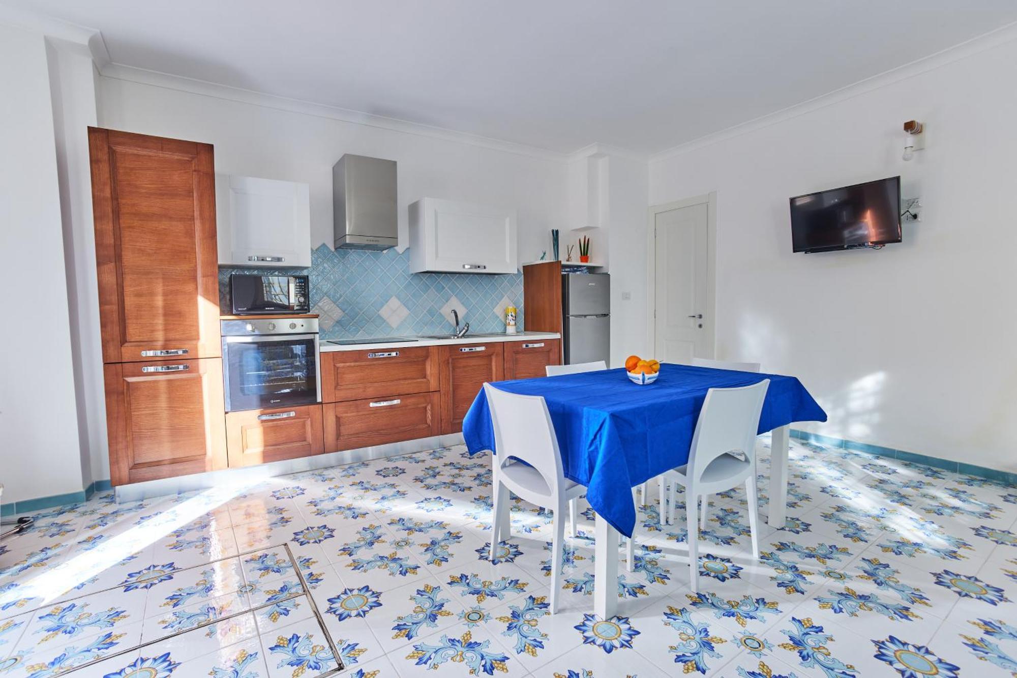 Seashell Apartment Minori Exterior photo